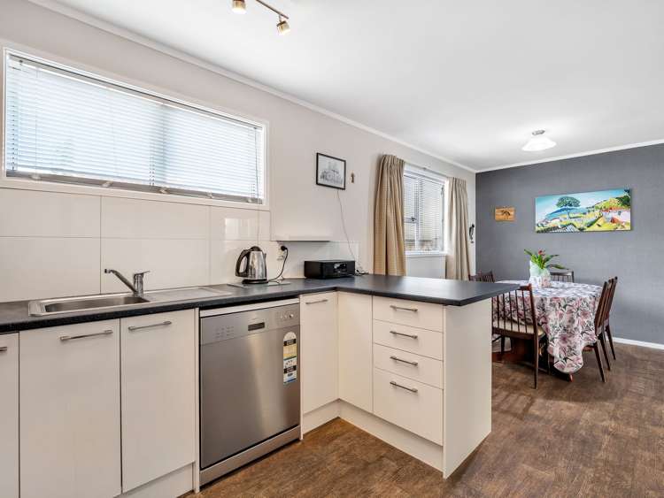 19b Barnard Road Fairy Springs_10