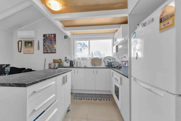 19 Vimy Place Mangere_9