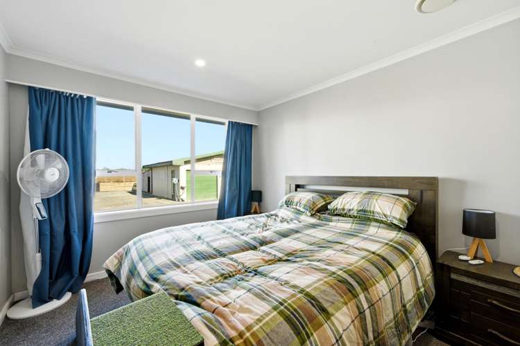 227 & 229 Bain Street Clifton_14