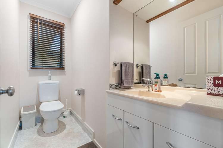 9 Guernsey Place Grandview Heights_20