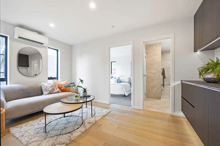 8A Eglinton Avenue Mt Eden_10