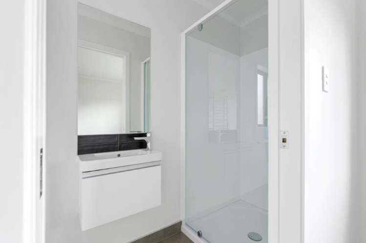 3/128 Peacockes Road 2742_9