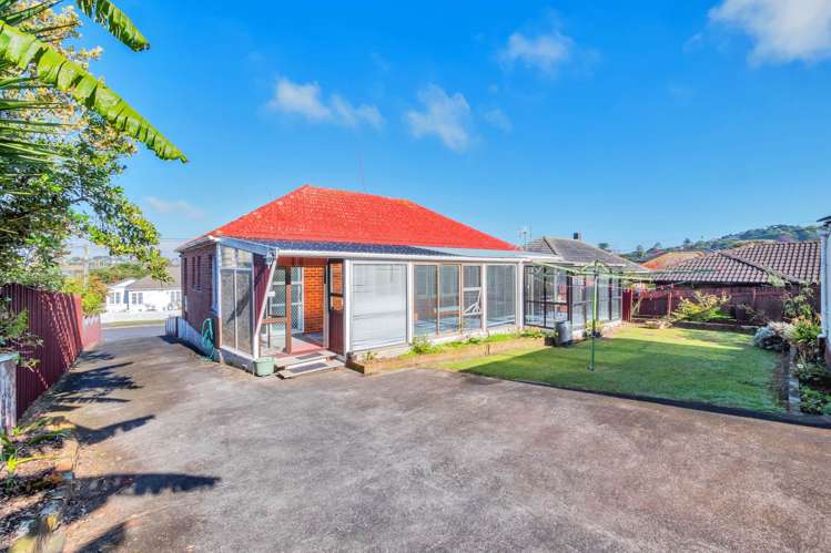 1 Triton Avenue Mount Albert_2