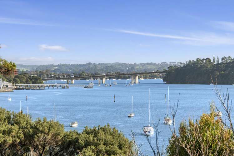 132 Aeroview Drive Beach Haven_11