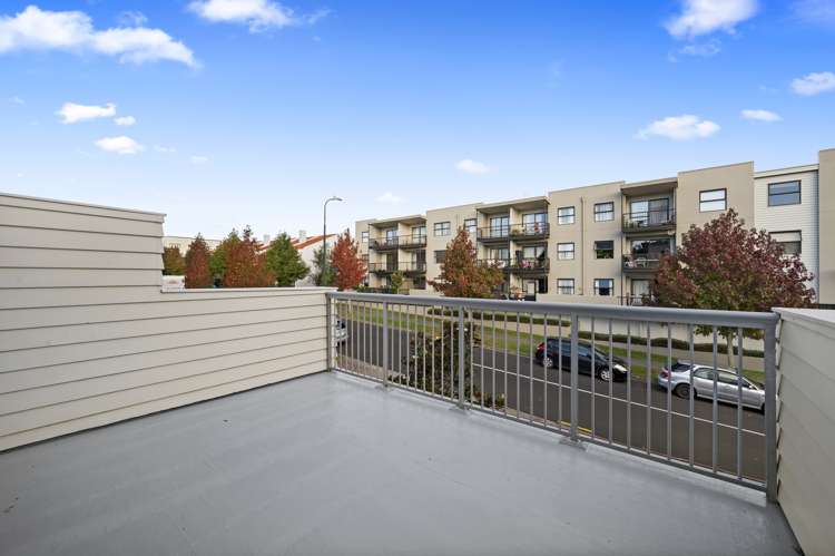 6/46 Carlos Drive Flat Bush_9