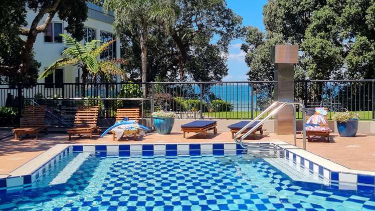 PB/7 The Promenade Takapuna_14