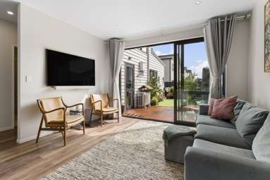 28 Waterlily Street_3
