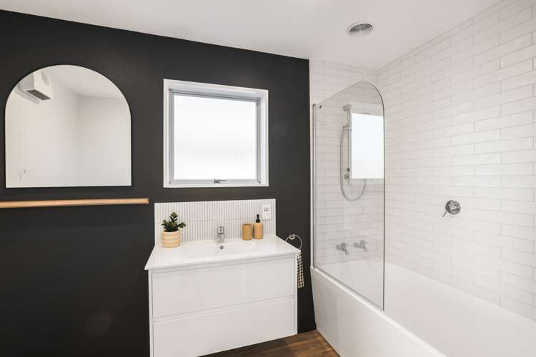 301 Hendersons Road Hoon Hay_13