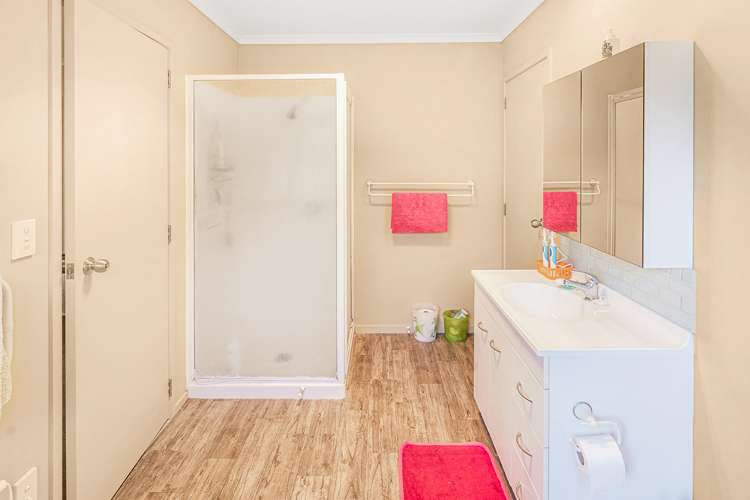 20 Newfield Drive Fairview Downs_12