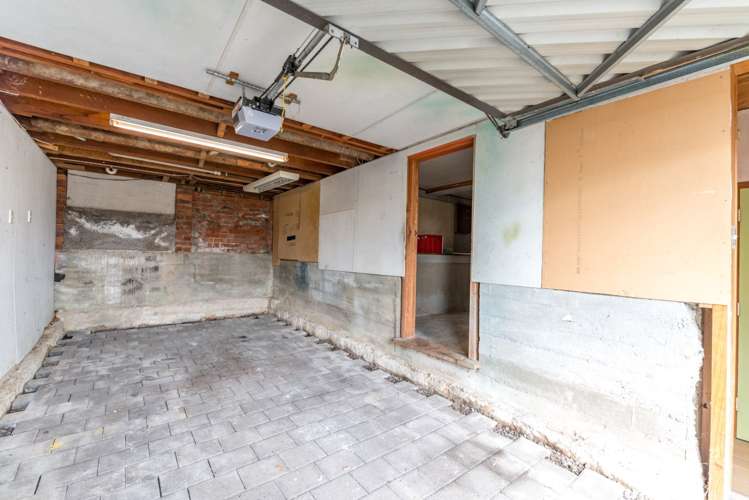 131 Mcleod Road Te Atatu South_18