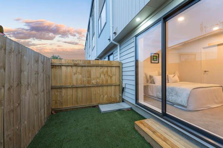 3/11 Hereford Street Te Atatu Peninsula_2