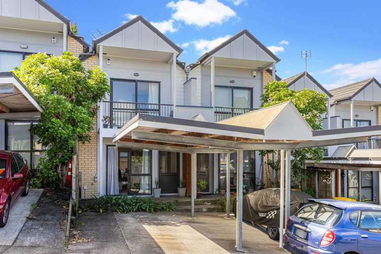 4/94 Glengarry Road Glen Eden_1