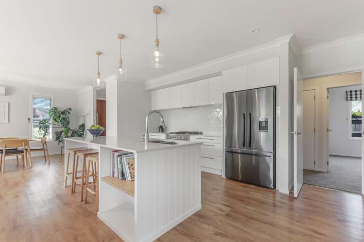 8 Boysenberry Grove Richmond_5