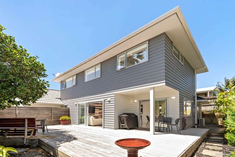 83 Fernhill Way Oteha_12