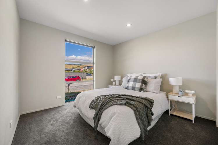 6 Missy Crescent Mount Pisa_16