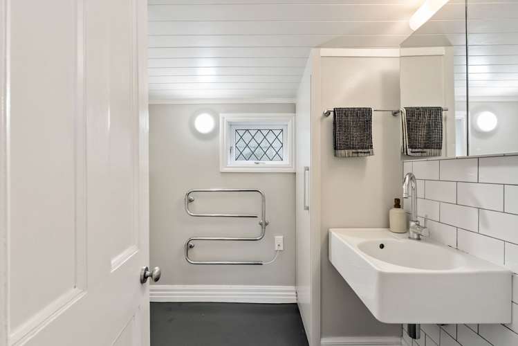 32 Holloway Road Aro Valley_11