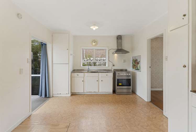 7 Matata Street Blockhouse Bay_8