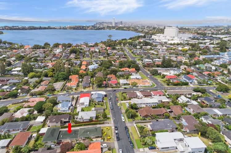 2/3 Quebec Road Milford_16