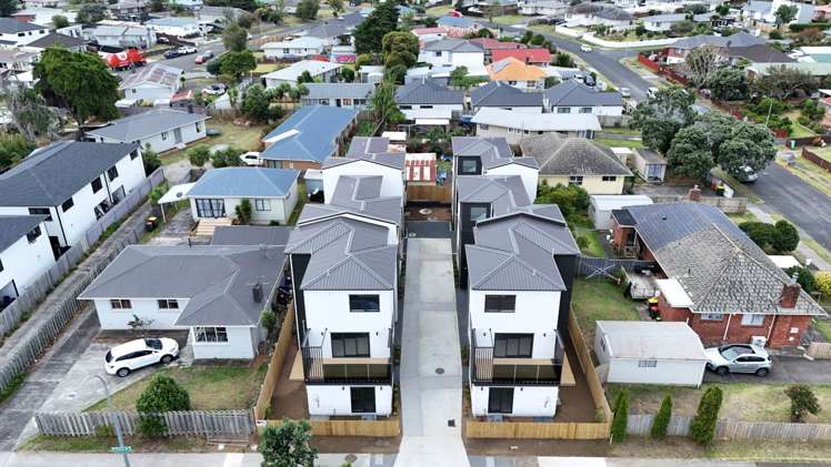 A,B,C,D &/58 Friesian Drive_0