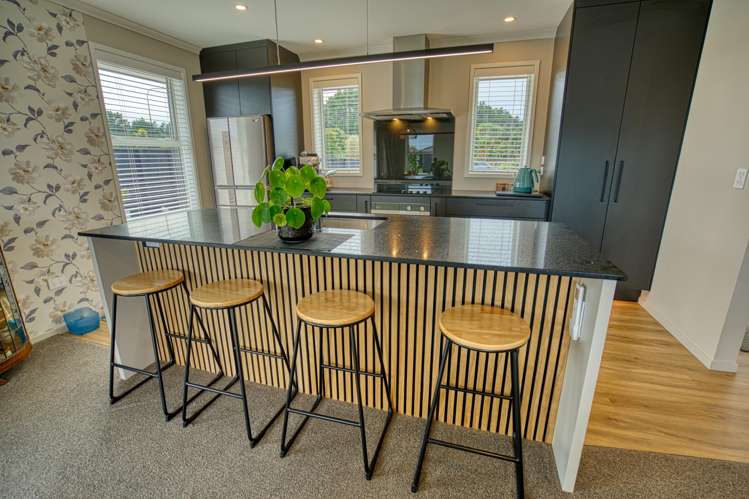 174 Coulson Road Paroa_13