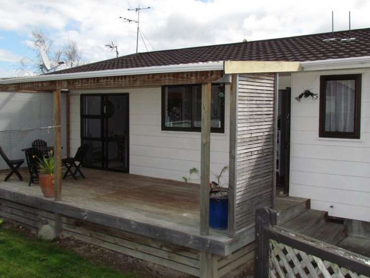 5 Alton Grove Masterton_11