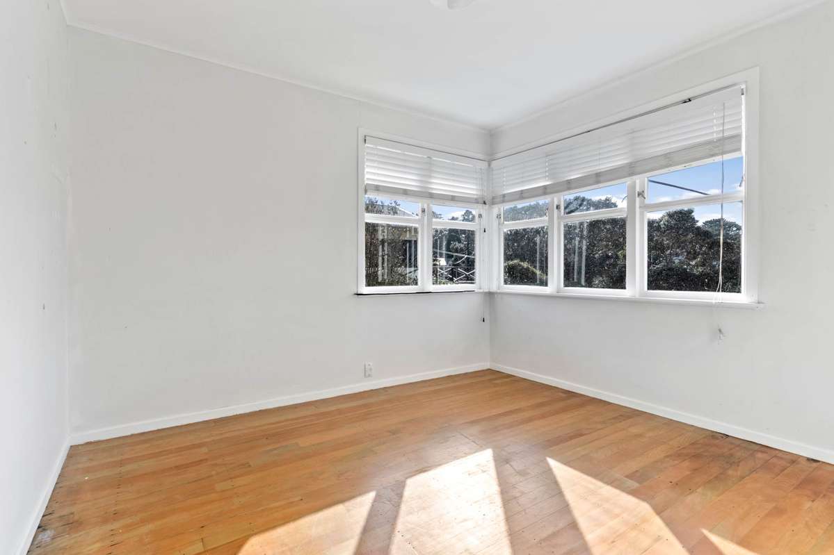 219 Portage Road_5