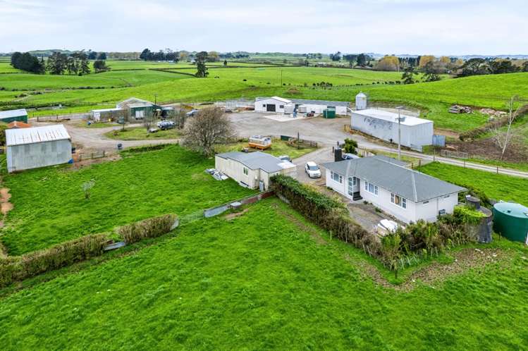 401 Bird Road Stratford_17