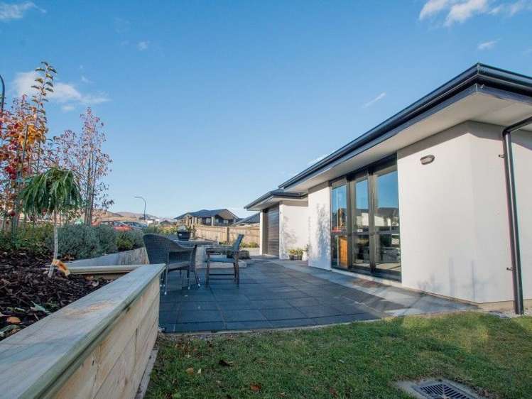 12 Oxfordshire Avenue Lower Shotover_12