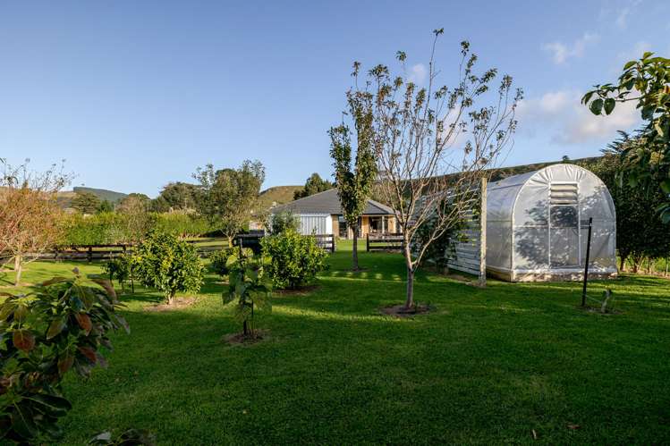 203 Turitea Road Fitzherbert_17