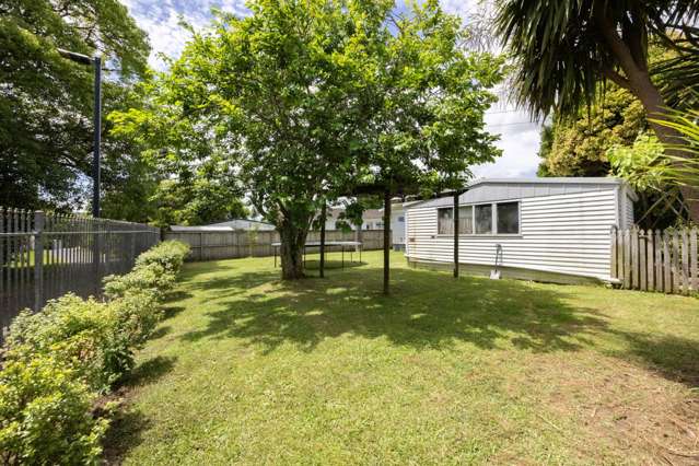 12 John F Kennedy Place Glen Eden_3
