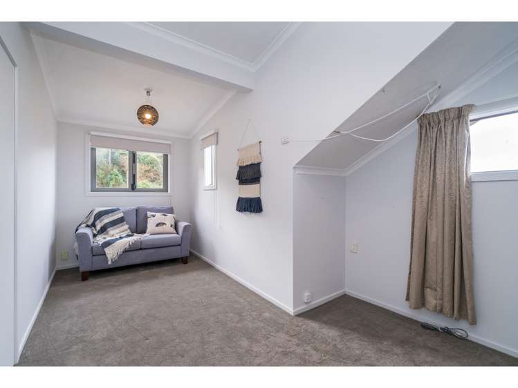 74 Barnes Drive Caversham_10