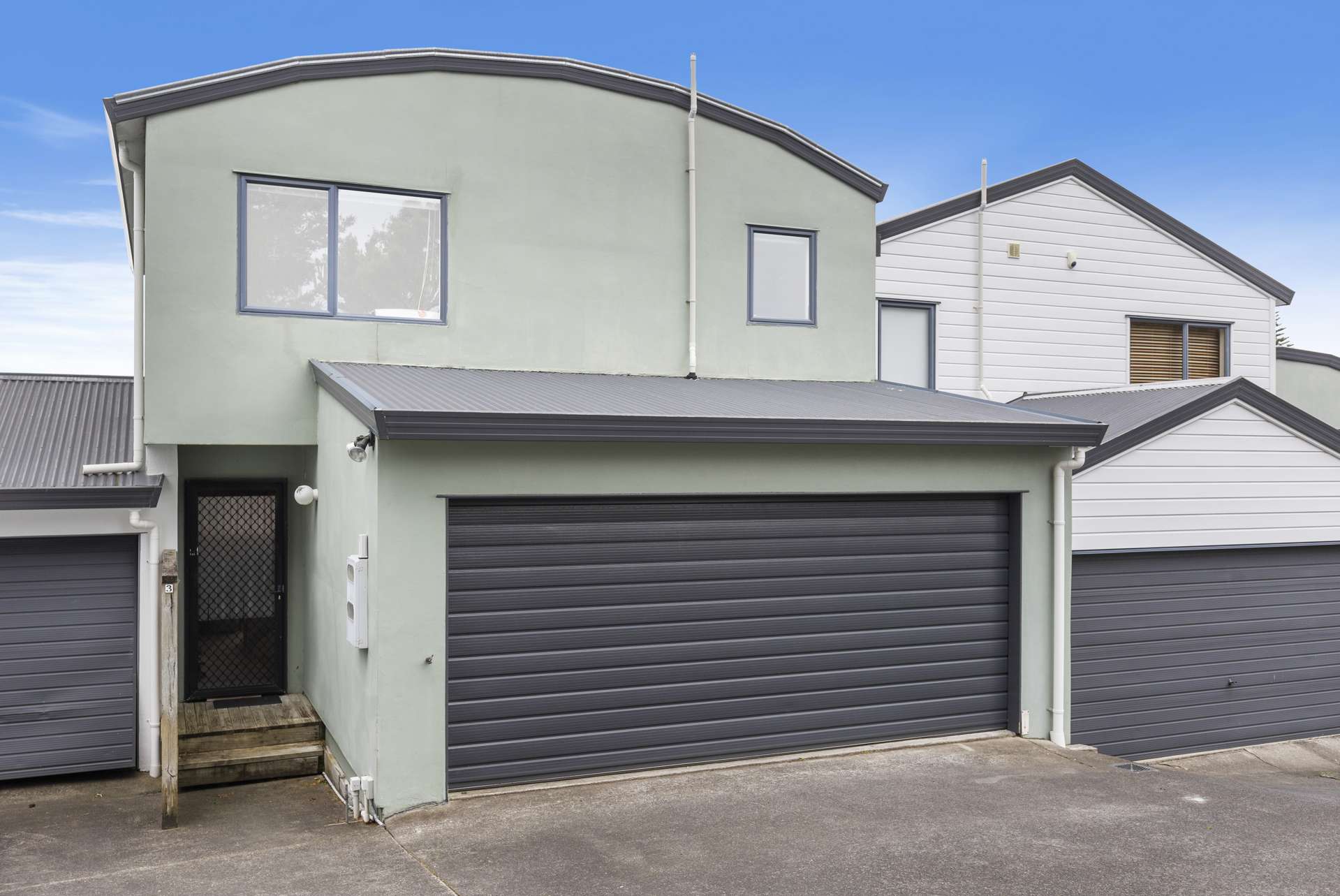 3/61a Birkdale Road Birkdale_0