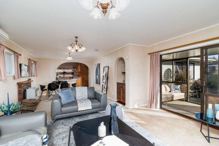 14 Manson Avenue Stoke_6