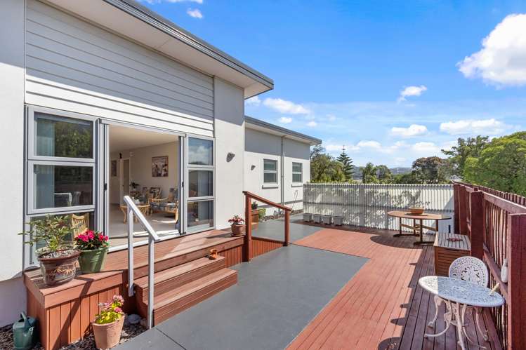 126 Rocking Horse Road Southshore_18