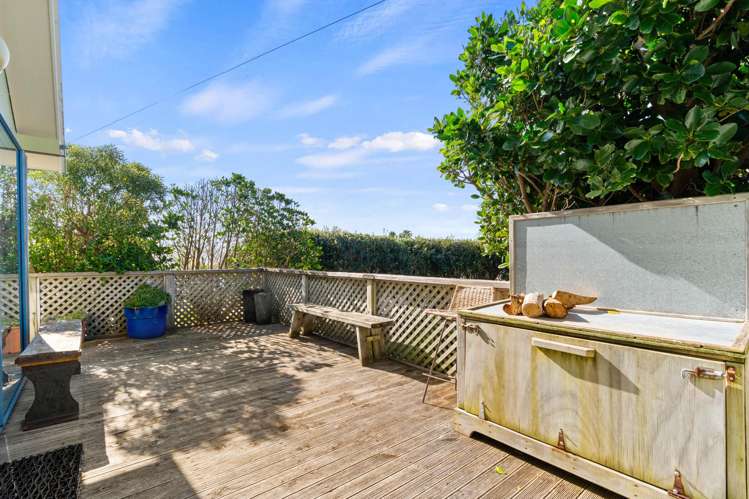 27 Guthrie Crescent Castlepoint_11