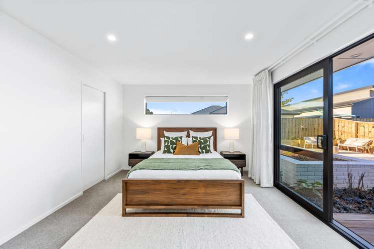 3 Earlsbrook Boulevard Lincoln_11