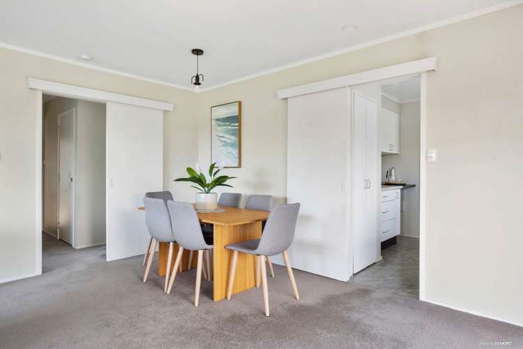 1/10&2/10 Kentigern Close Pakuranga_24