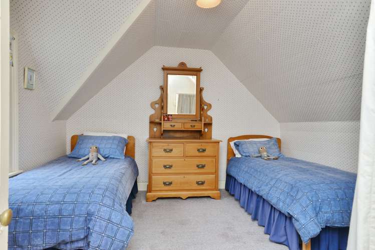 61 Gordon Street Southbridge_12