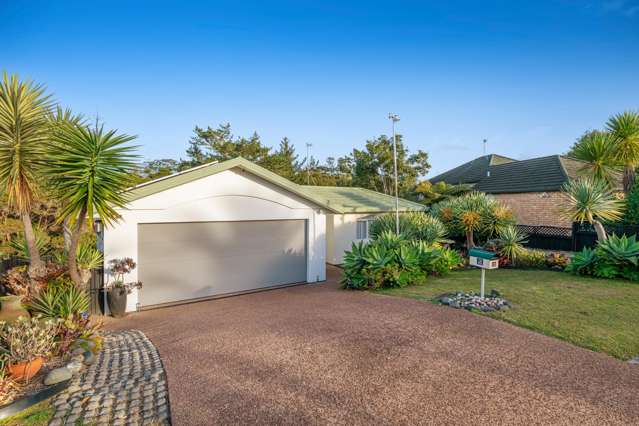 Peaceful Reserve-Side Living - A Home to Treasure