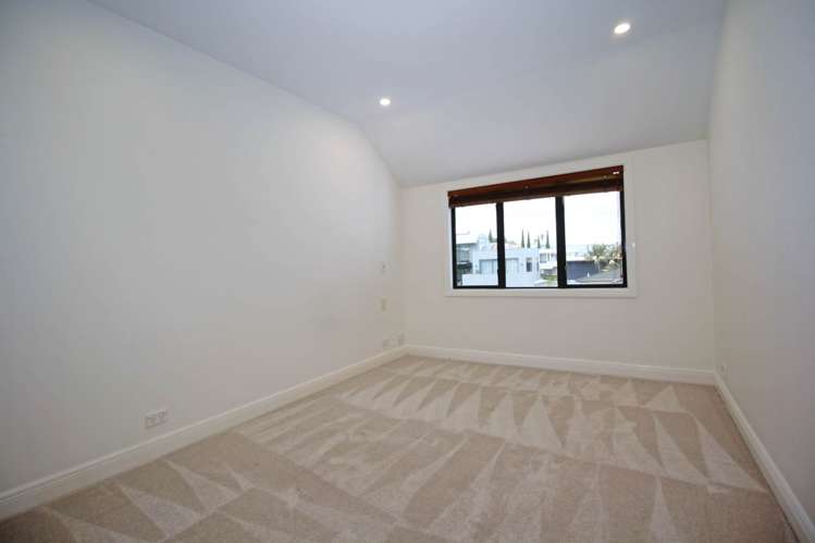 10 Whitcombe Road Bucklands Beach_5