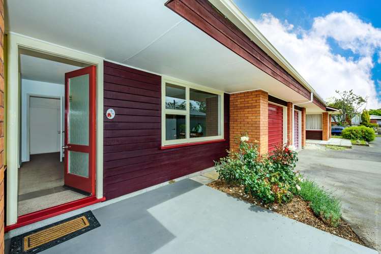 2/7 Camberwell Place Avonhead_5