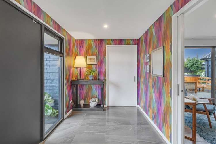 39 Dunlops Crescent Bottle Lake_4