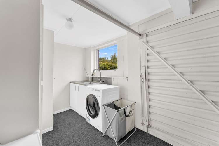 150 Pages Road Marchwiel_17