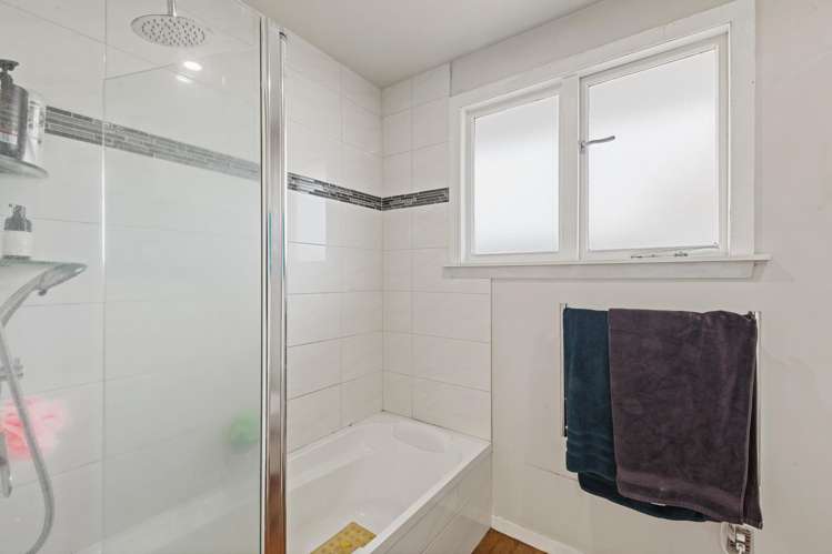 47 Carters Road Aranui_8