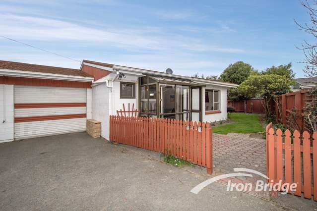 2/74a Randolph Street Woolston_1