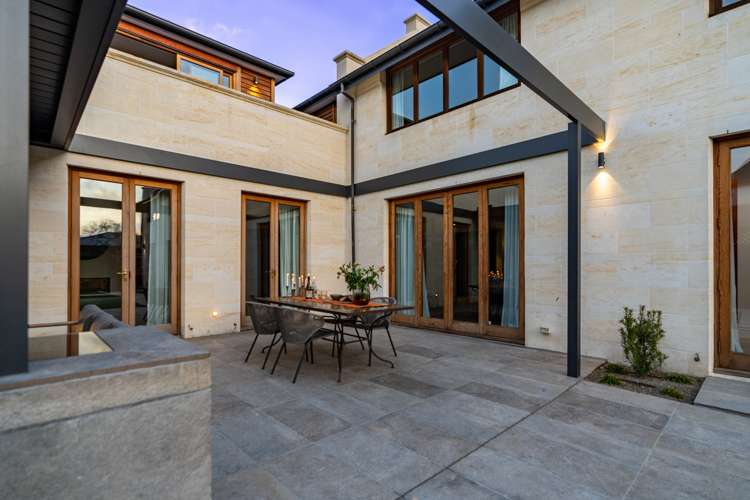 29 Garden Road Merivale_13