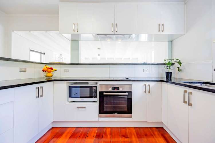 20 Hamilton Place Glenfield_19