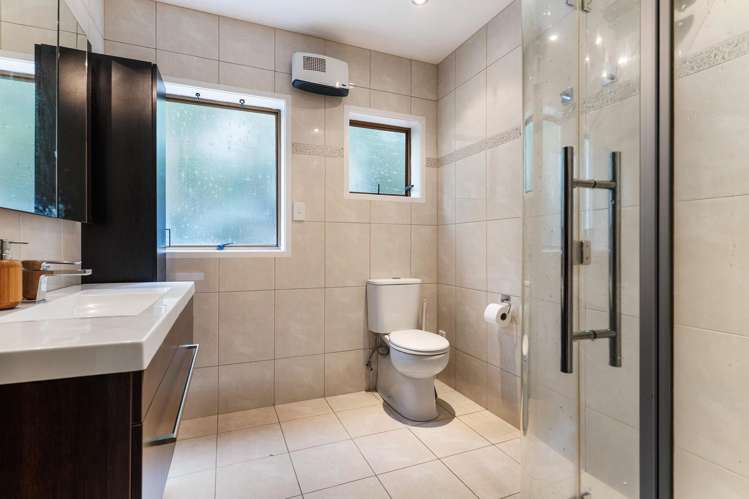 17 Maxwelton Drive Mairangi Bay_12