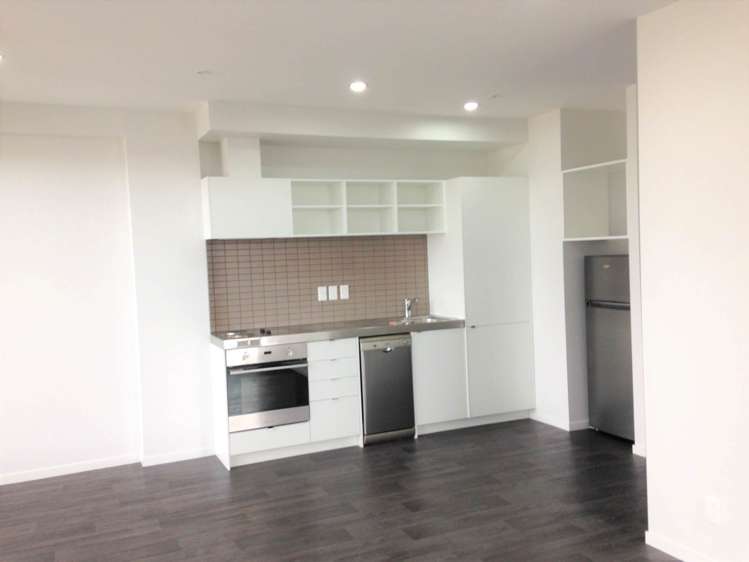 1103/20 Mccrae Way New Lynn_2