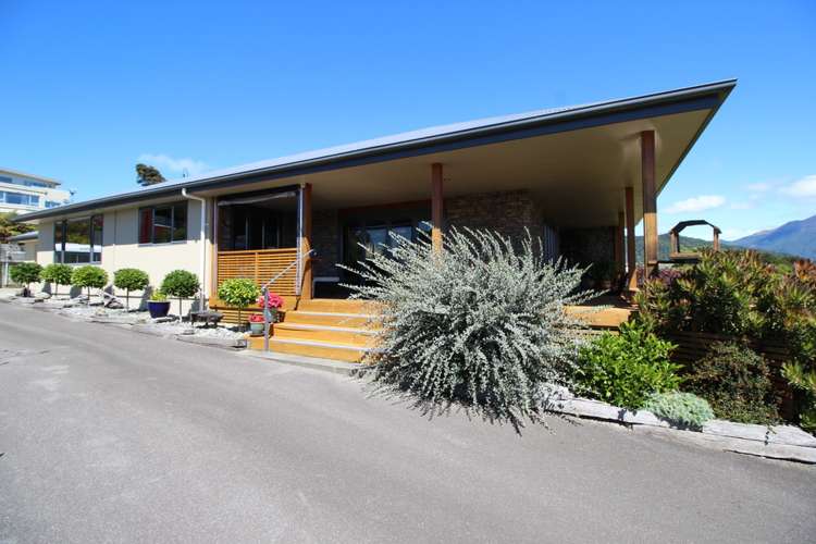 30 Cathedral Drive Manapouri_3